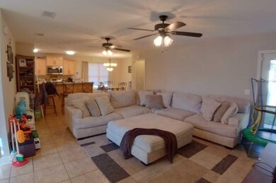 235 Victorian Lake Dr, Brunswick, GA 31525 - photo 2