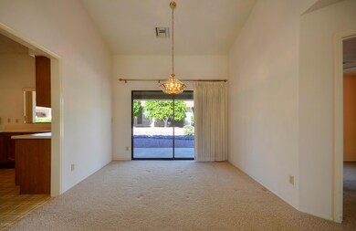 2266 Diningroom