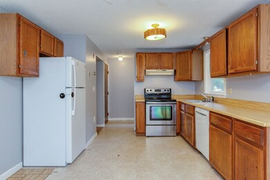 36 Elwood Rd unit 2, Derry, NH 03038 - photo 7