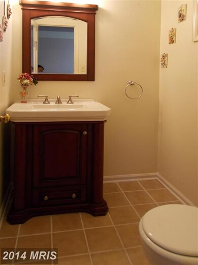 13215 Stone Heather Dr, Herndon, VA 20171 - photo 7