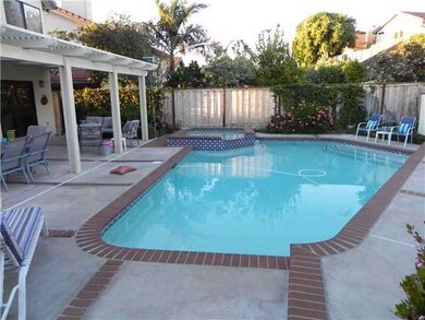 POOL AND SPA GREAT FOR THAT COOL SWIM OR RELAXING 
