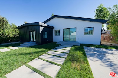 19235 Strathern St, Reseda, CA 91335 - photo 2