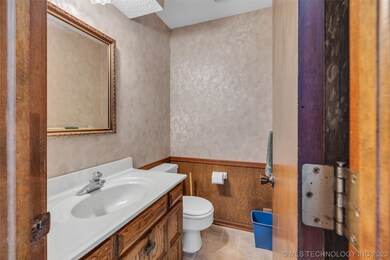 Office 1/2 bath