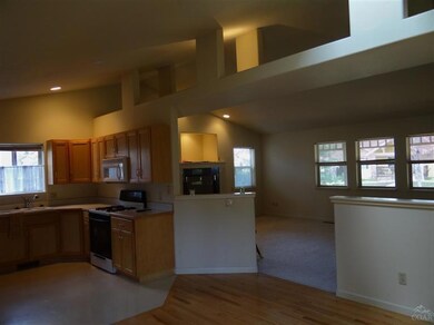 unlisted-address, Bend, OR 97701 - photo 7