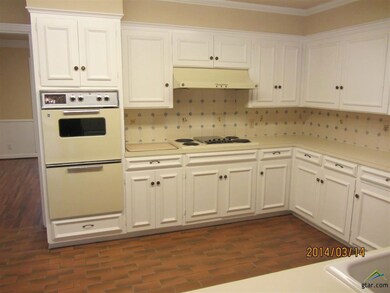 2720 Pecan Dr, Tyler, TX 75701 - photo 7