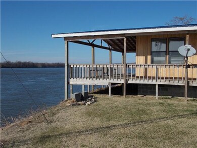 720 Eagle Bend Rd, Linden, TN 37096 - photo 3