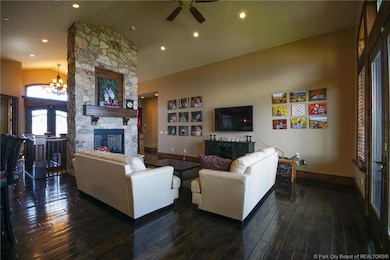 1495 E Trail Crest Ct, Draper, UT 84020 - photo 6