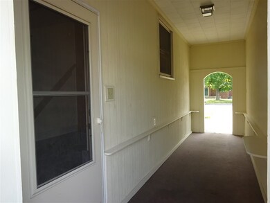 AWESOME COVERED BREEZEWAY!