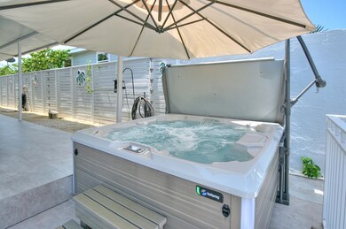 Hot Tub4