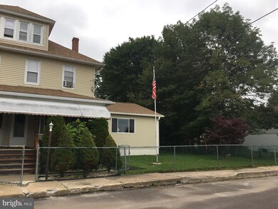 7 N Putnam St, McAdoo, PA 18237 - photo 2