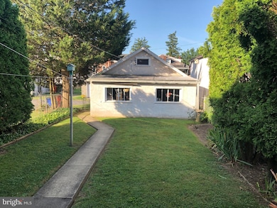 34 W 3rd St, Pottstown, PA 19464 - photo 4