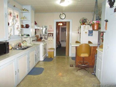Kitchen 1