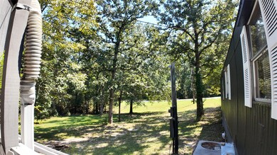 251 Oakdale Dr, Huntsville, TX 77320 - photo 2