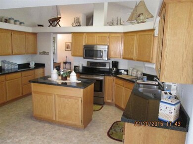 2792 Coach Dr, Grants Pass, OR 97527 - photo 7