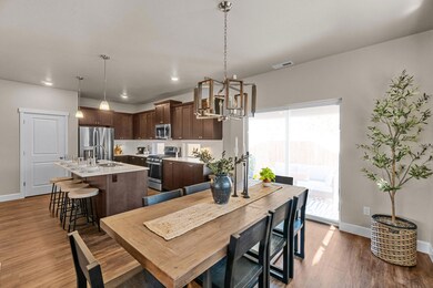 61656 SE Evie Dr, Bend, OR 97702 - photo 4