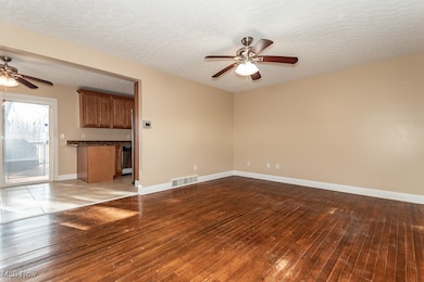 7476 Jeremy Ave, Mentor, OH 44060 - photo 5