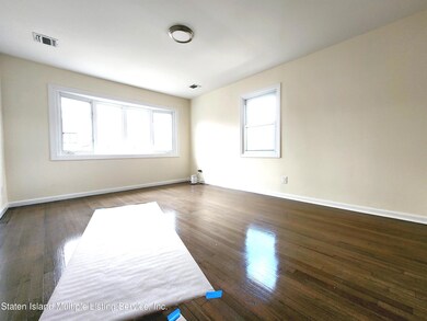 869 Elbe Ave, Staten Island, NY 10304 - photo 2