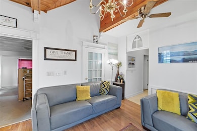 3314 5th Ave, Des Moines, IA 50313 - photo 3