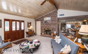 005_Living Room