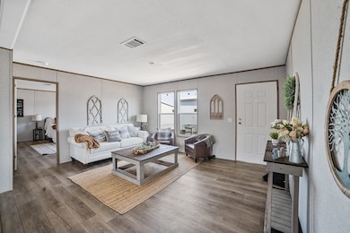 300 Huddleston Rd, Sunset, TX 76270 - photo 6