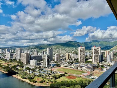 445 Seaside Ave unit 3916, Honolulu, HI 96815 - photo 3