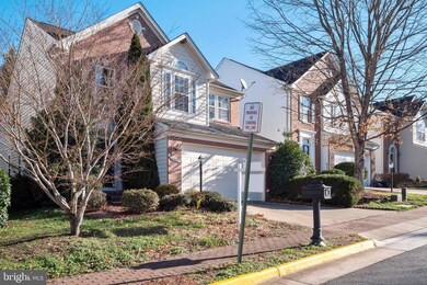 8803 Carpenters Hall Dr, Lorton, VA 22079 - photo 3