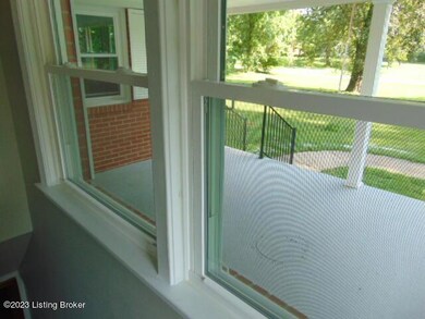 10340 Muskogee Rd, Louisville, KY 40291 - photo 4