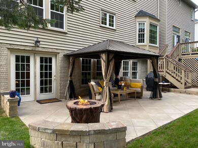 4887 Annamohr Dr, Fairfax, VA 22030 - photo 3