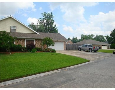 10 Belle Grove Dr, Destrehan, LA 70047 - photo 2