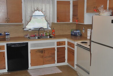 5732 Cedar Forest Dr S, Jacksonville, FL 32210 - photo 6