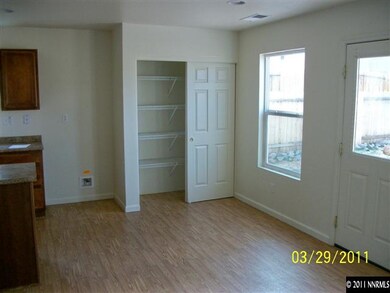 8935 Silverkist Dr, Reno, NV 89506 - photo 5