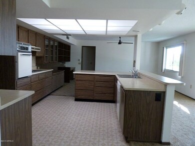 9719 W Calico Dr, Sun City, AZ 85373 - photo 7