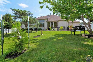 4023 SW Wanamaker Rd, Topeka, KS 66610 - photo 4