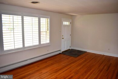 11 Schoolhouse Rd, Sellersville, PA 18960 - photo 4