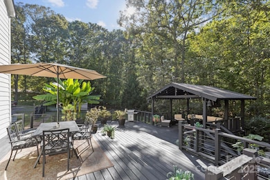 6817 Tree Hill Rd, Matthews, NC 28104 - photo 7