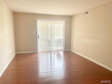 9218 Bent Pine Ct unit H, Saint Louis, MO 63126 - photo 4