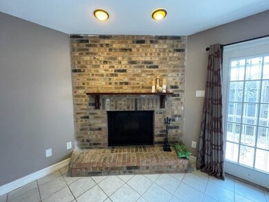 10324 Longmont Dr unit 476, Houston, TX 77042 - photo 5