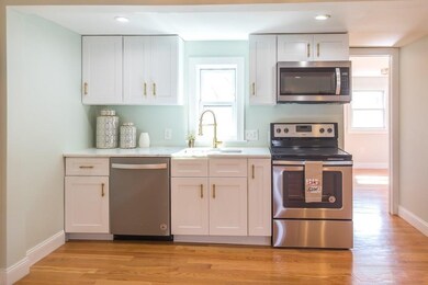 11 1/2 Mason St unit 3, Salem, MA 01970 - photo 7