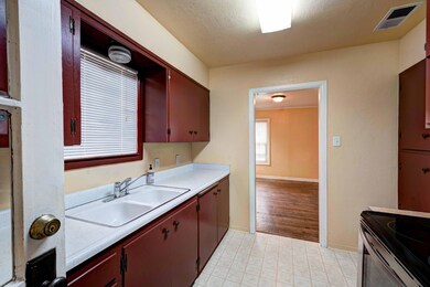 925 State St, Redding, CA 96001 - photo 7