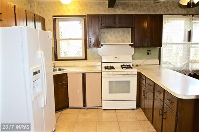 8408 Chestnut Ave, Bowie, MD 20715 - photo 5