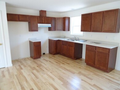 7 Hemlock Dr, Steep Falls, ME 04085 - photo 4