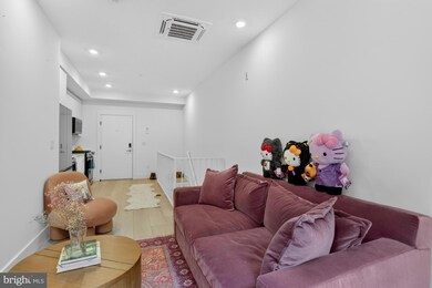 2007 Cambridge St unit 1, Philadelphia, PA 19130 - photo 4