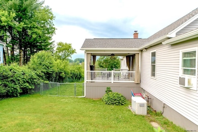 25 Grapevine Place, Latham, NY 12110 - photo 4