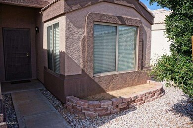FRONT PLANTER