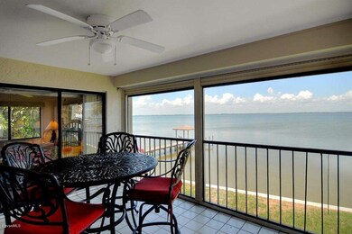 Gorgeous River Views!