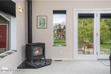 Family Room 7732-SMALL