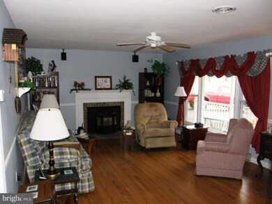 10744 van Lear Dr, Williamsport, MD 21795 - photo 3