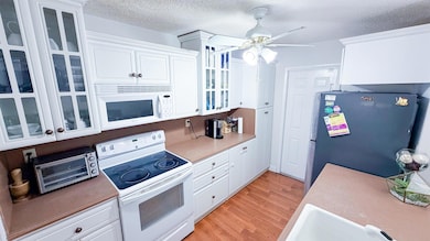 5404 SW Sw 22nd St, West Park, FL 33023 - photo 4