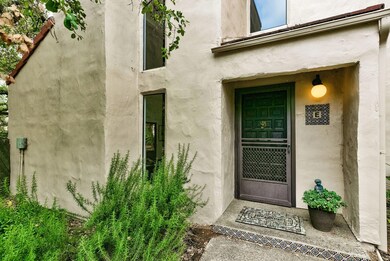 2-web-or-mls-UpmarketMedia_1008Creekside