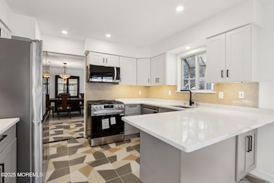 25-web-or-mls-Loganberry Ln-017